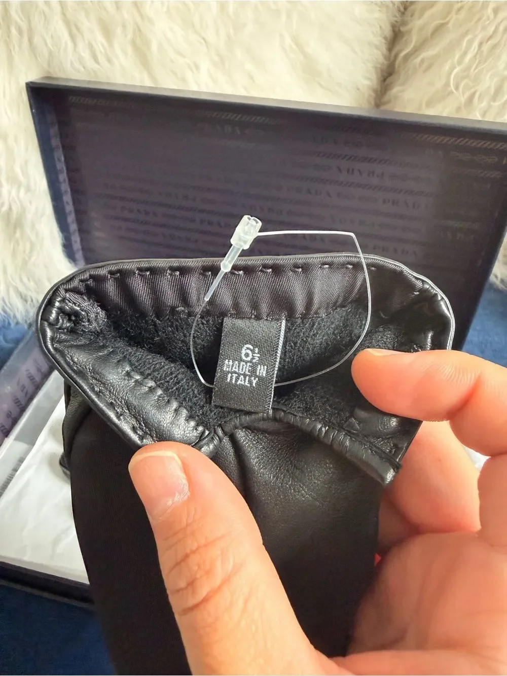 Prada Black Nylon leather Logo Gloves for Men — Triangular Badge